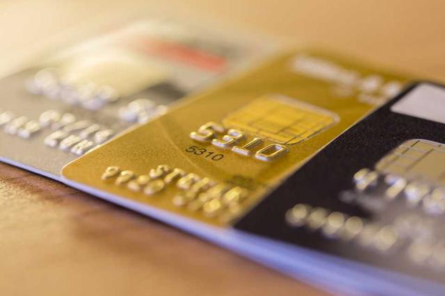 Who should get the Green Dot Platinum Visa Credit Card?